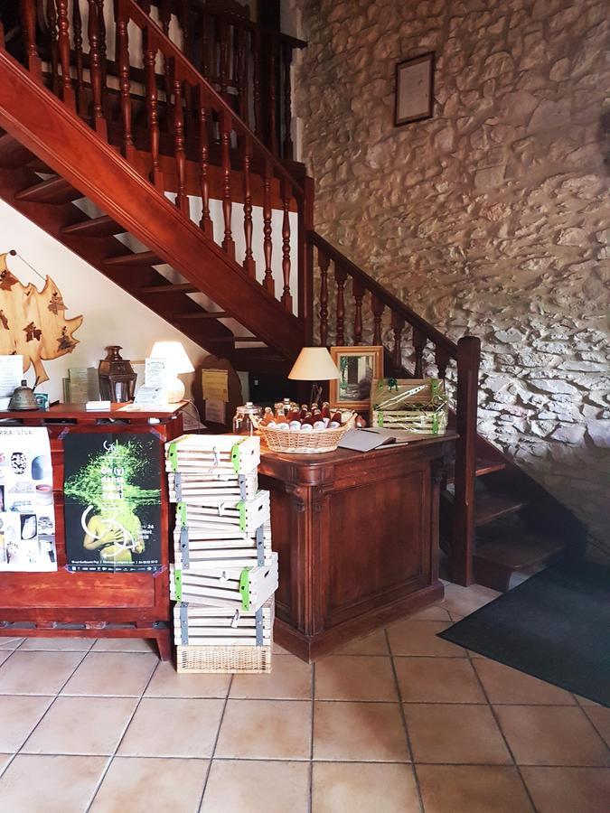 Mas Des Vertes Rives Panzió Châteauneuf-de-Gadagne Kültér fotó